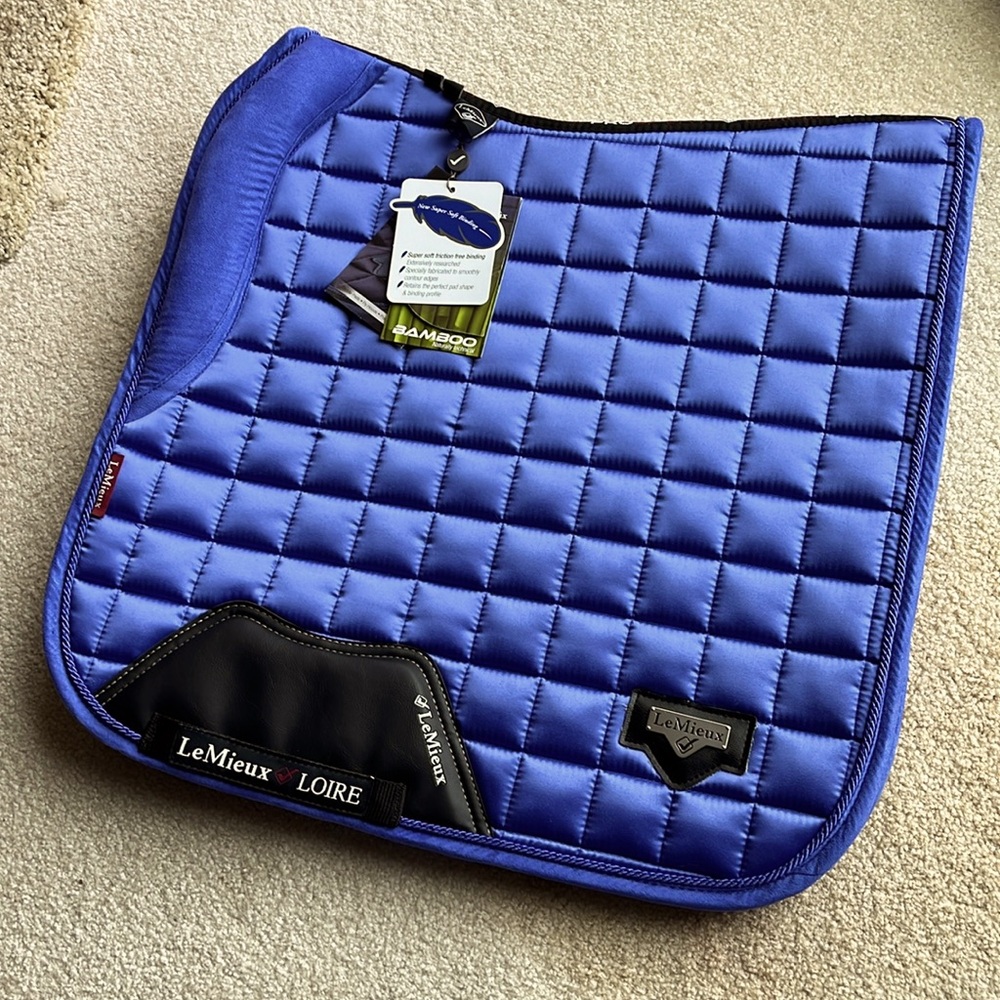 NWT LeMieux Loire Memory Foam Dressage Saddle Pad - Bluebell